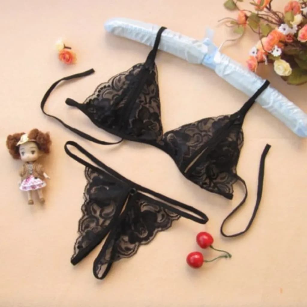 Đồ lót chẻ đáy sexy